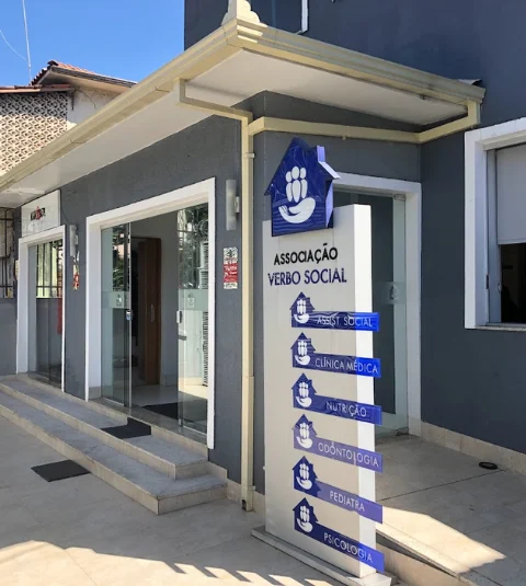 Fachada da Clínica da Associação Verbo Social em Belo Horizonte